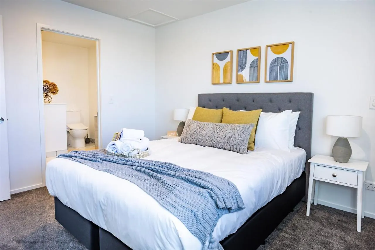 Stylish Home In Christchurch Central 0*,