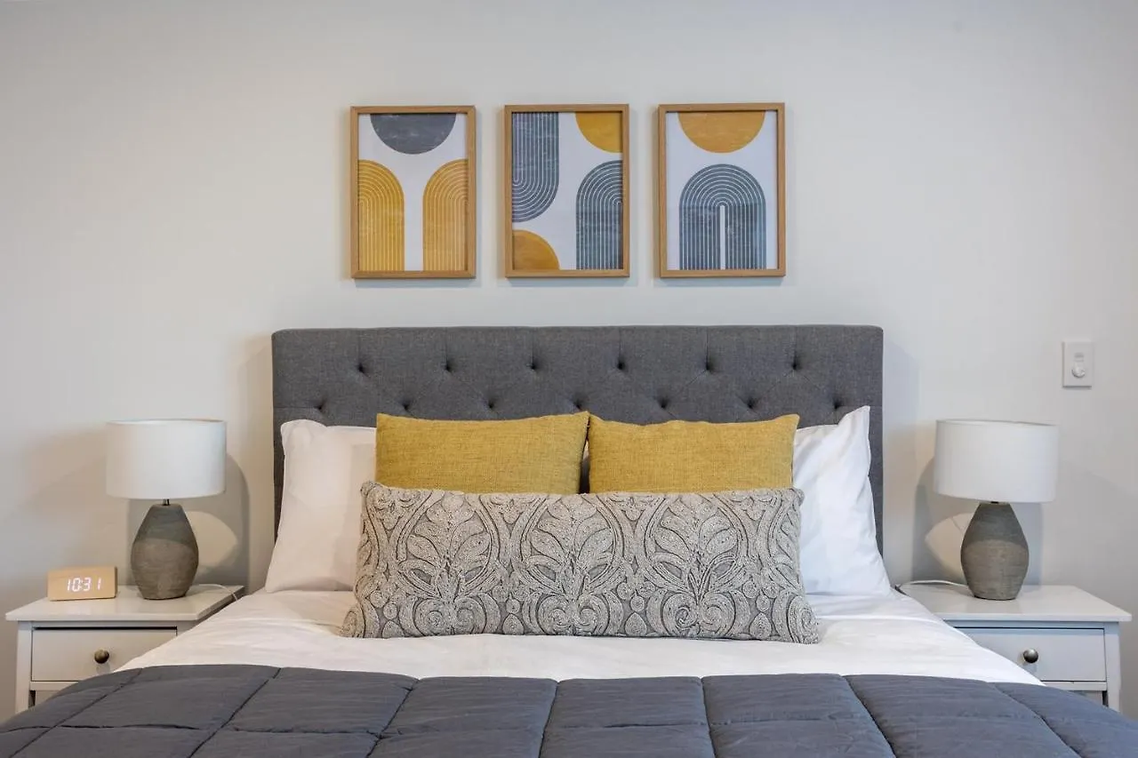 Stylish Home In Christchurch Central 아파트
